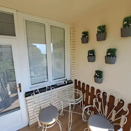 Cozy Lux Bedroom With Balcony In Dorcol Belgrade